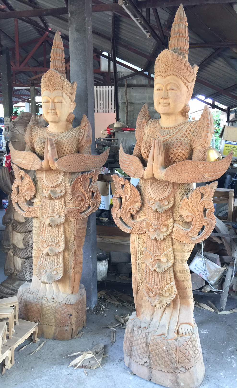 Pair of 7ft  Standing Teppanom